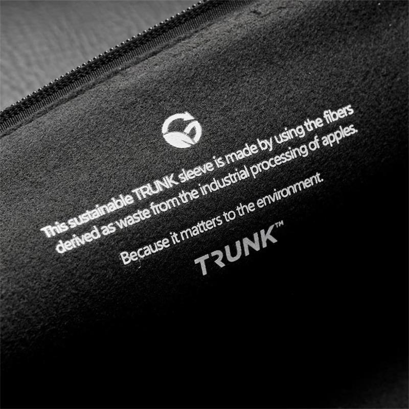 Trunk puzdro Leather Peel Sleeve pre Macbook Air/Pro 13" 2016-2022 - Black 