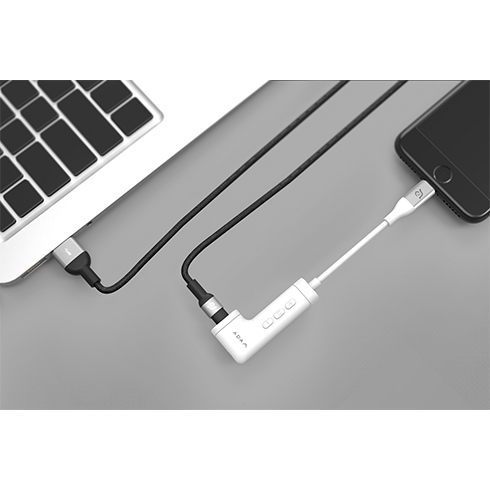 Adam Elements iLinio Lighting/Aux/Charging adaptér - White 
