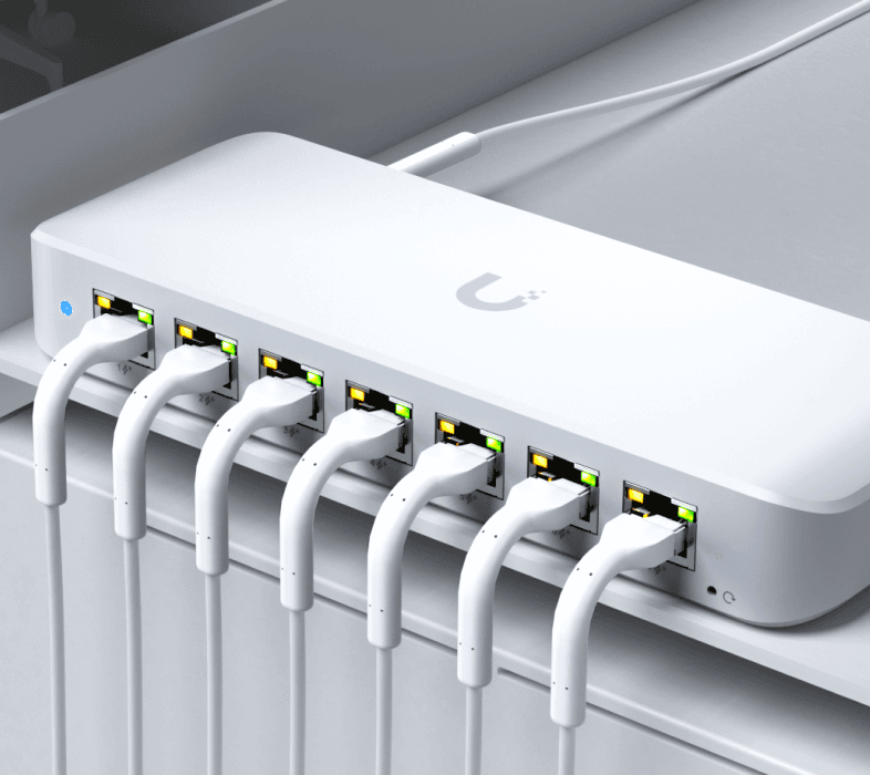 Ubiquiti UniFi switch Gen2 USW-ULTA 8x1000Mbps power over PoE indoor